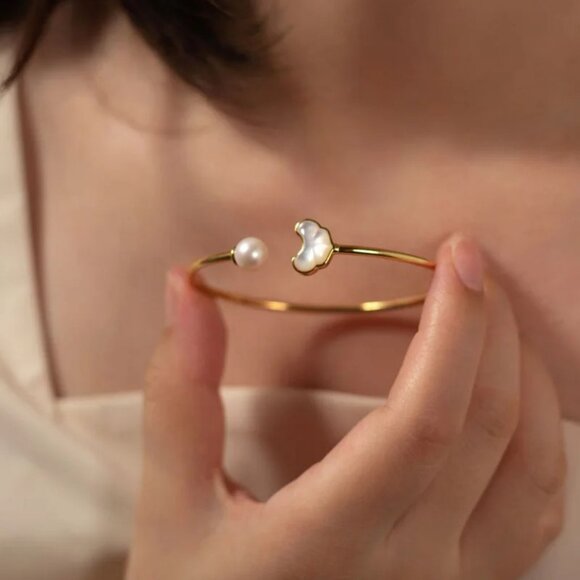 New Open Bangle Faux Pearl Adjustable Gift Box - Picture 5 of 5